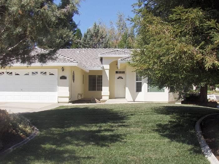 Gorgeous Corner Lot Beauty