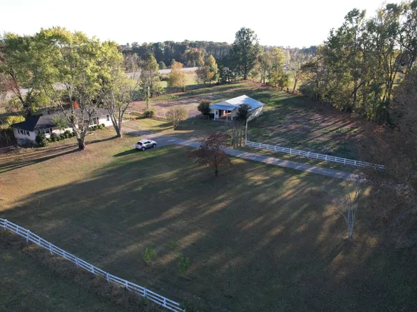 147 Shelton Dr, Saint Joseph, TN 38481