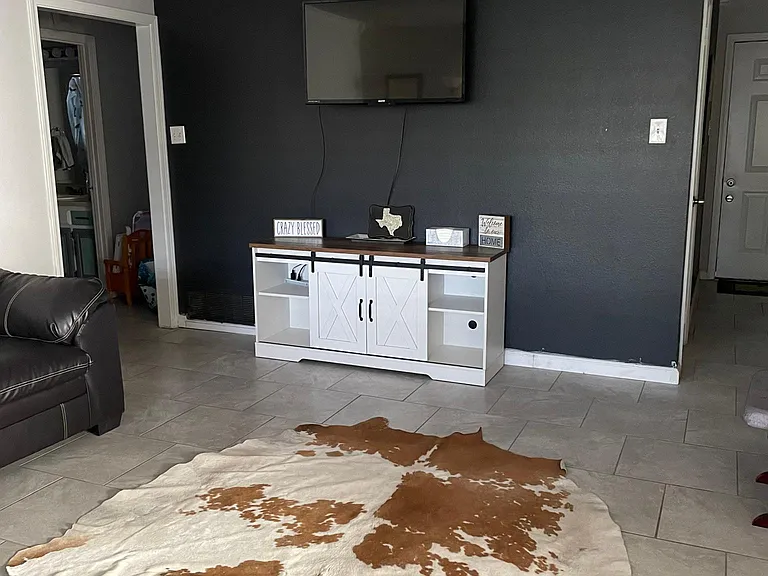 1364 Fox Hollow St — Photo 3