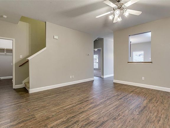 3rd image of 4020 Houston Dr
