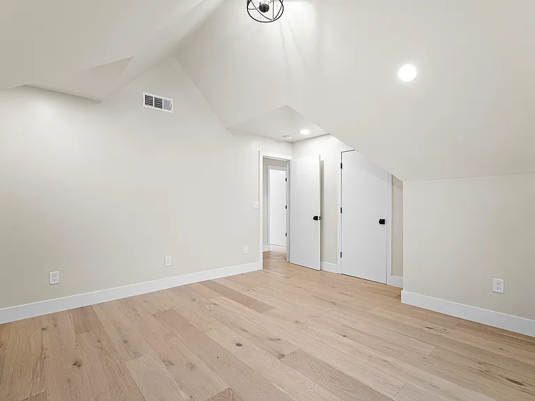 483 Boynton Ave — Photo 19