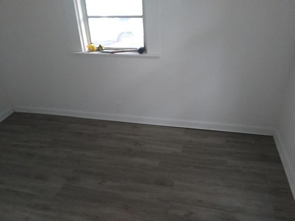 4th image of 2601 E Clark St