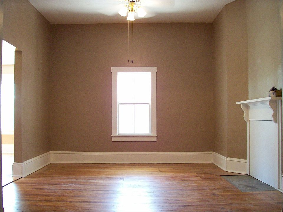 1st image of 201 E Chilhowie Ave