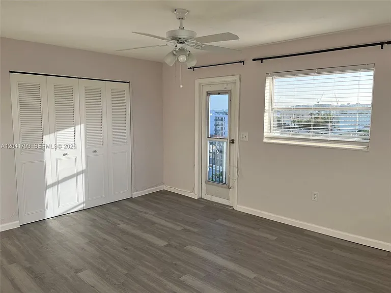 8024 Tatum Waterway Dr #6B — Photo 15