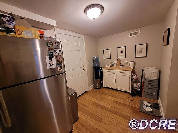 5th image of 4213 N Richmond St #G