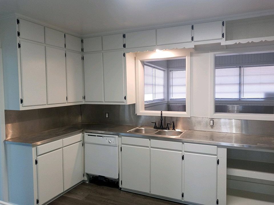 1st image of 222 Barron Dr