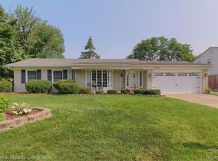 36544 Six Mile Rd, Livonia, MI 48152