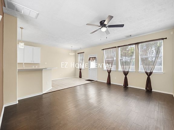 5th image of 2943 Hackamore Hollow Ln