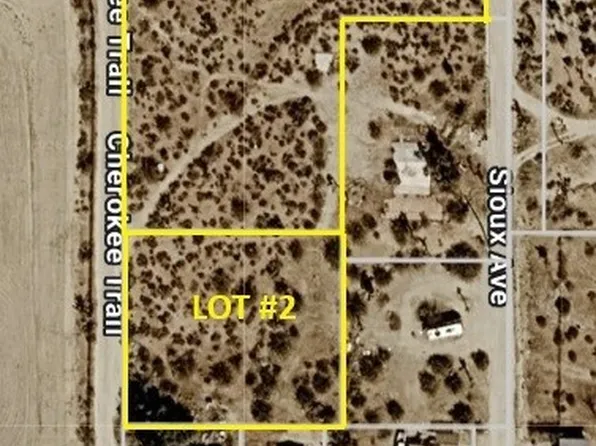 1 Sunnyslope Dr, Yucca Valley, CA 92284