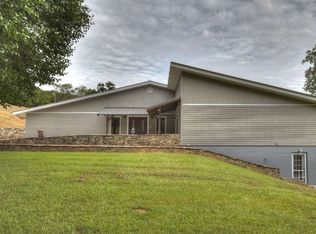 1053 Mineral Bluff Hwy, Mineral Bluff, GA 30559