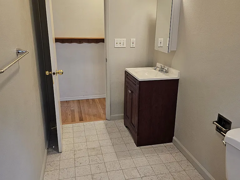 4160 Haven St — Photo 22
