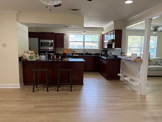 5420 Charlotte Dr — Photo 5