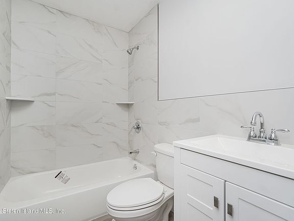 4th image of 69 Nashville St