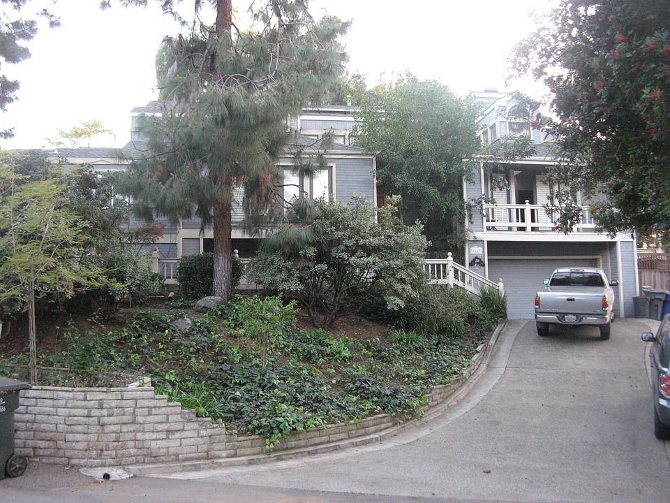 9243 Lovell Lane
