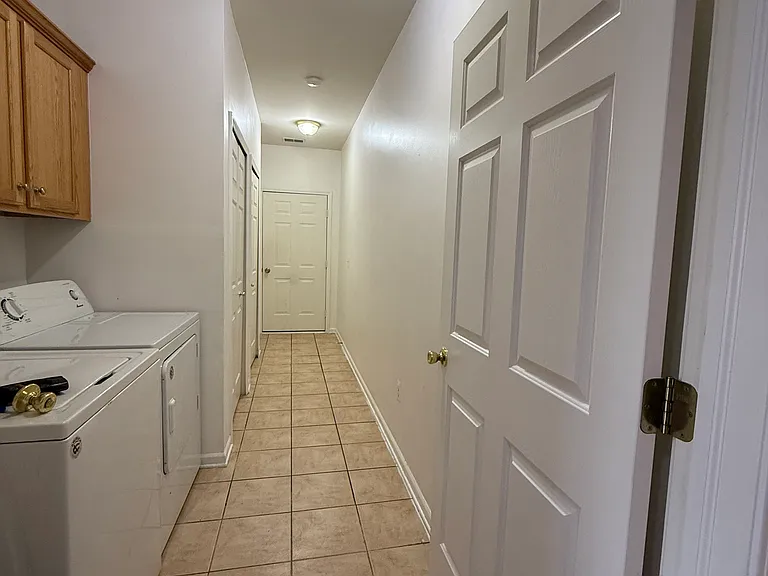 5631 Twin Oaks Dr — Photo 11