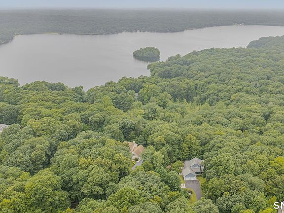 4th image of 203 Doyle Road