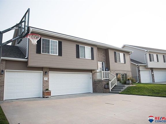 3rd image of 6930 Chandon Dr