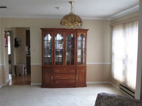 3rd image of 12 Chippendale Dr