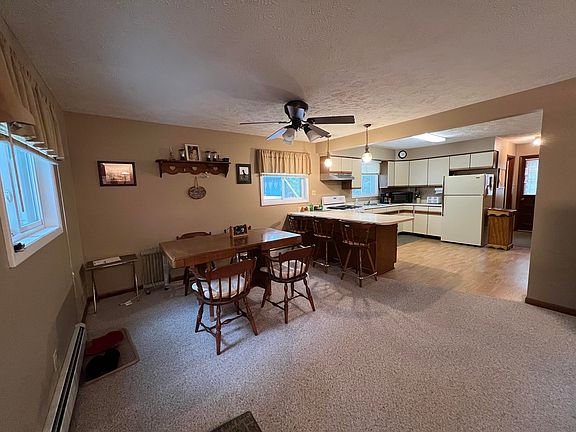 3rd image of 10473 Oakdale Dr