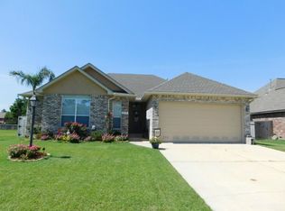 318 Spartan Loop Dr, Slidell, LA 70458