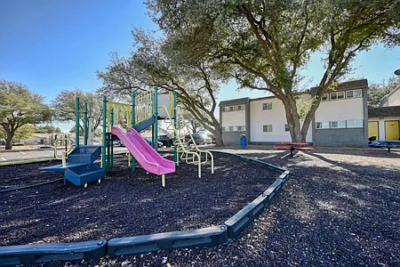 Avaya Garland Apartments — Photo 12