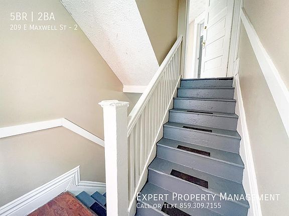 5th image of 209 E Maxwell St Unit 2