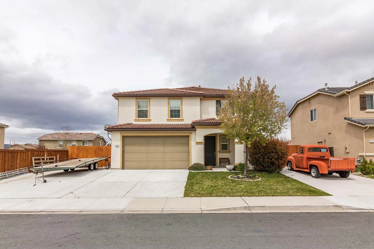 365 Terracina Way photo 1