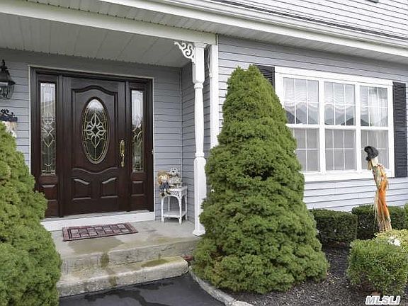 2nd image of 89 Summerfield Dr