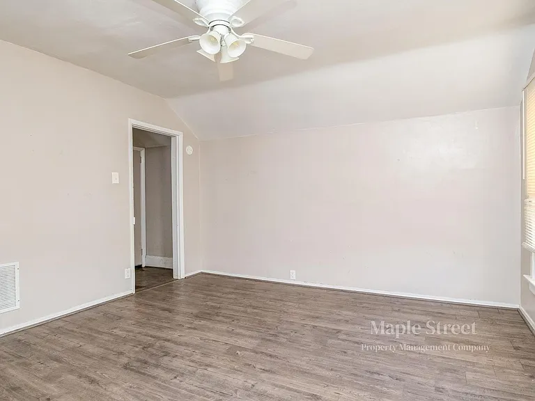1721 5th Street Ext — Photo 7