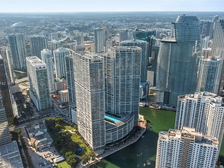 495 Brickell Ave #3702 — Photo 7