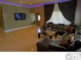 12735 Kittridge St, Valley Glen, CA 91606