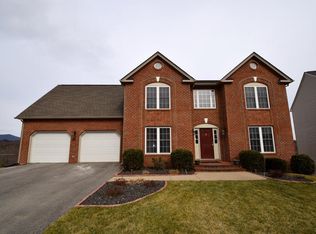 5817 Monet Dr, Roanoke, VA 24018
