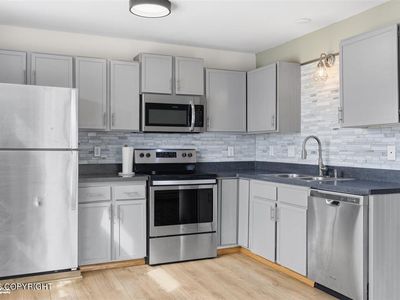 7068 Weimer Rd APT 5, Anchorage, AK, 99502
