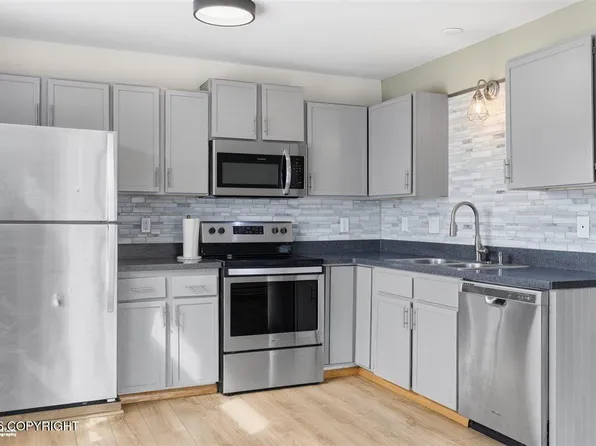 7068 Weimer Rd APT 5, Anchorage, AK 99502