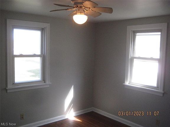 5th image of 1234 Roslyn Ave SW