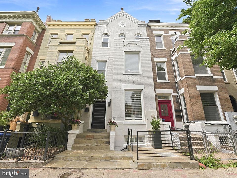 1st image of 1011 Otis Pl NW