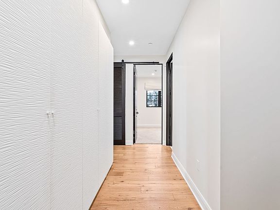 3rd image of 10674 Ashton Ave #203