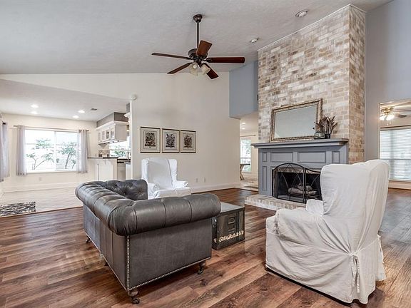 4th image of 3802 Birch Villa Dr