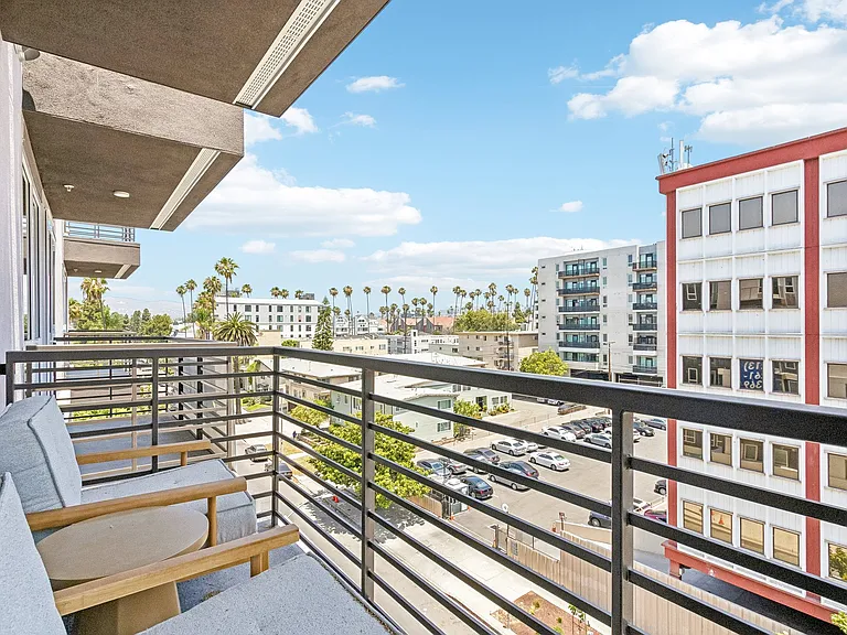 Maru Apartments — Photo 46