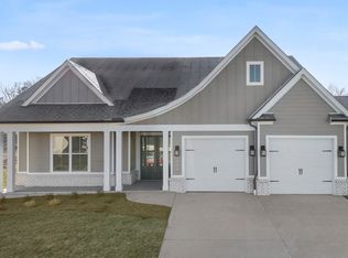 404 Poppy Pl, Lenoir City, TN 37772