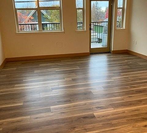 5th image of 1817 Queen Anne Ave N #212