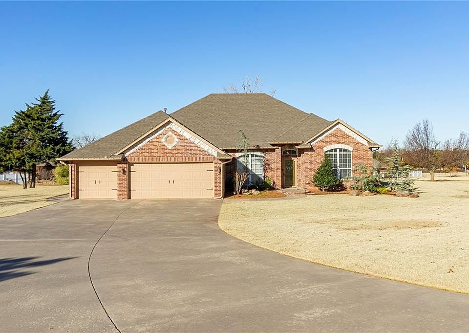 1st image of 323 Whispering Pines Dr