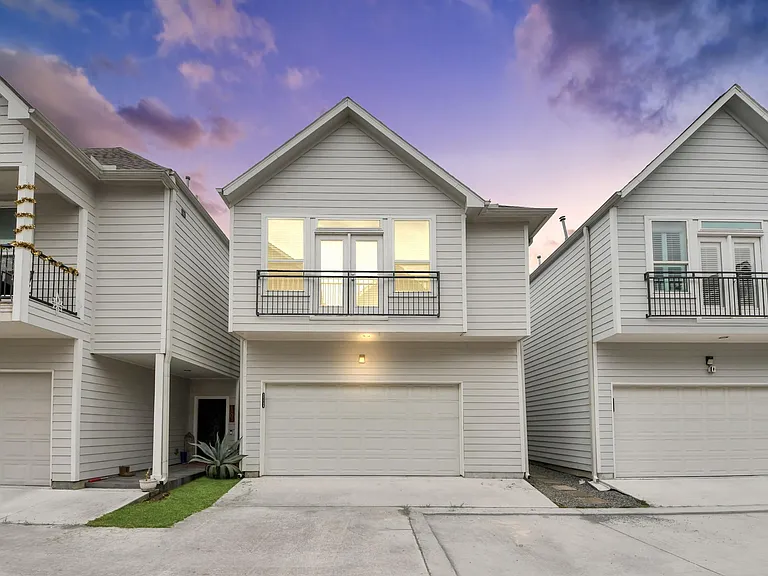 1805 Napa Creek Ln — Photo 1