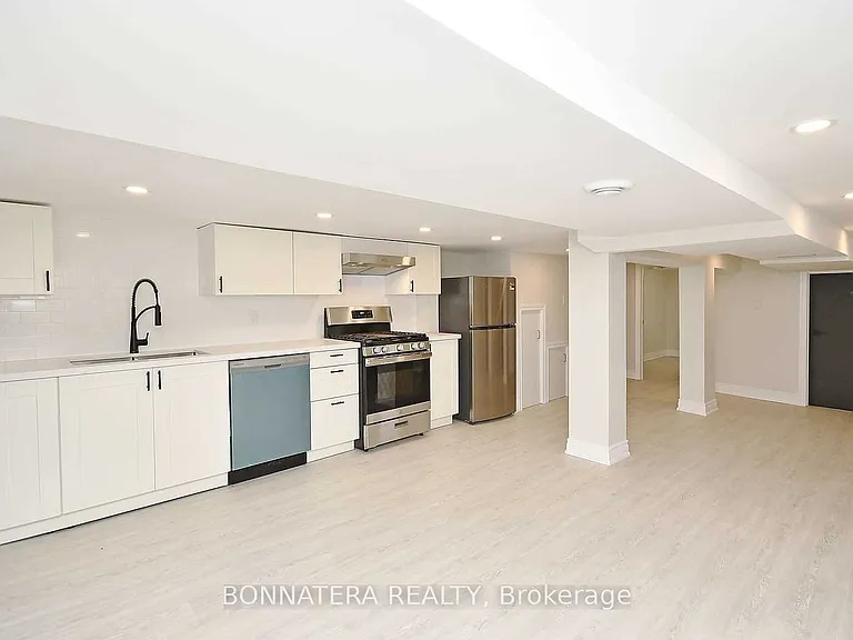 47 Emerald St N #BASEMEN — Photo 4
