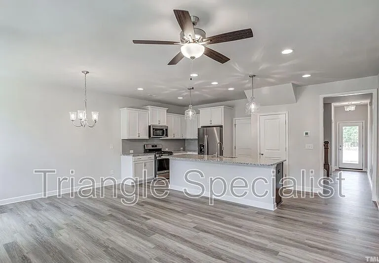617 Battleboro Dr — Photo 4