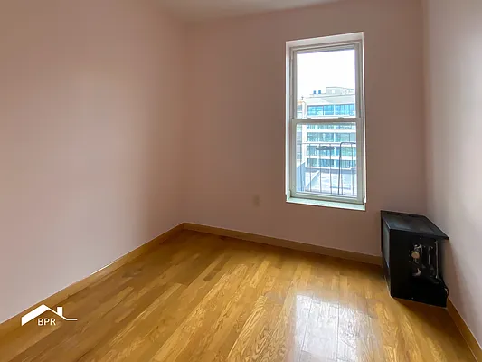 Rented by Brooklyn Ports Realty | media 20