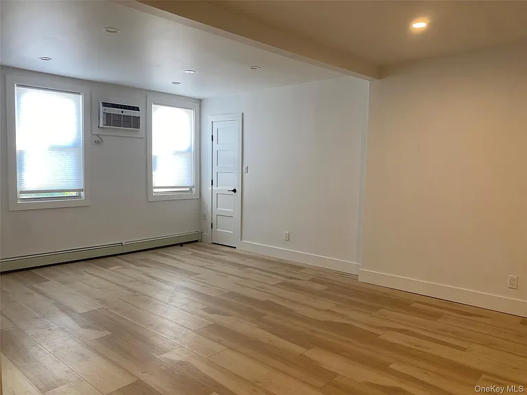 1388 Old Northern Blvd #1 — Photo 4