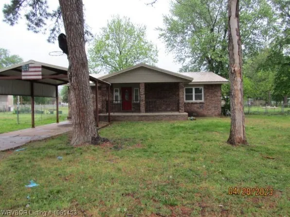 203 NE Cedar St, Red Oak, OK 74563