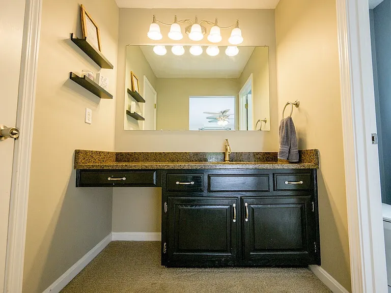 1802 Lakewood Dr — Photo 13