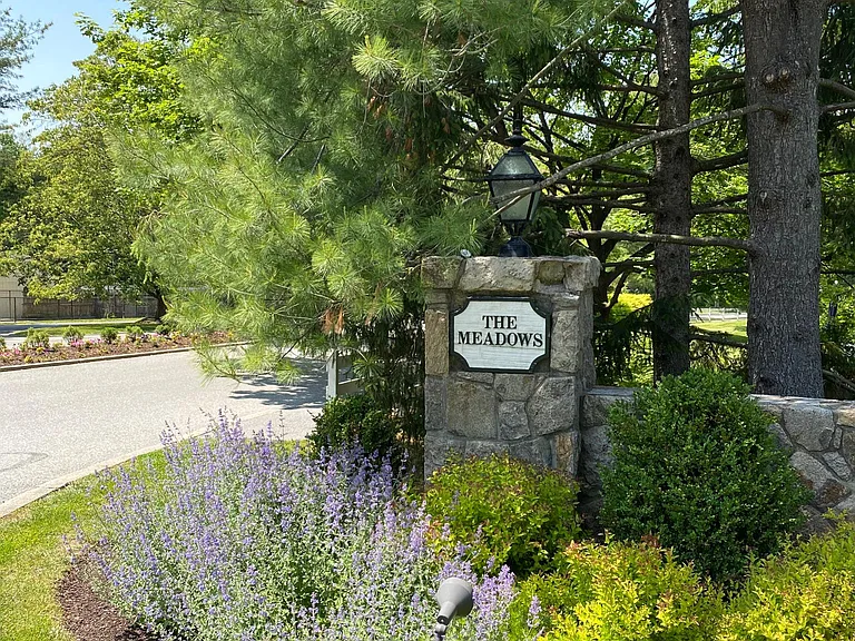17 Briar Ct #17 — Photo 1